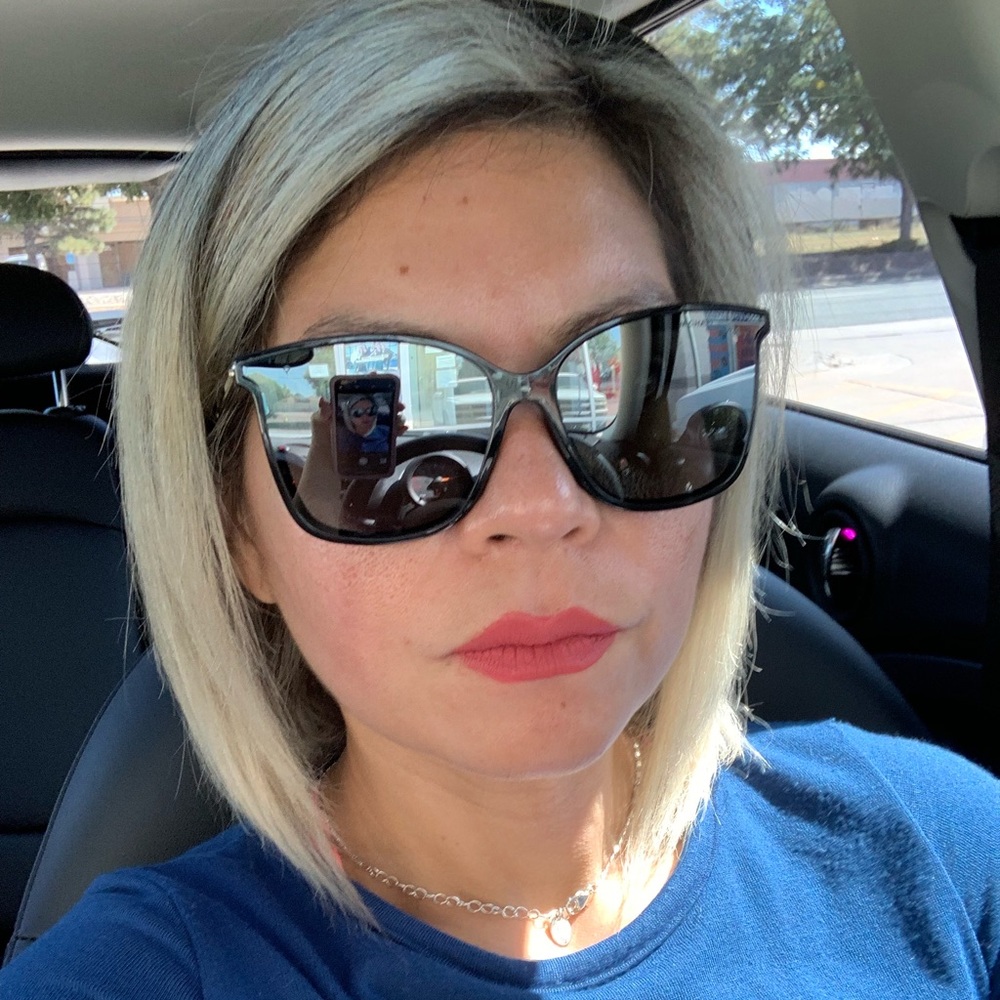 Meet your Posher, Rocio